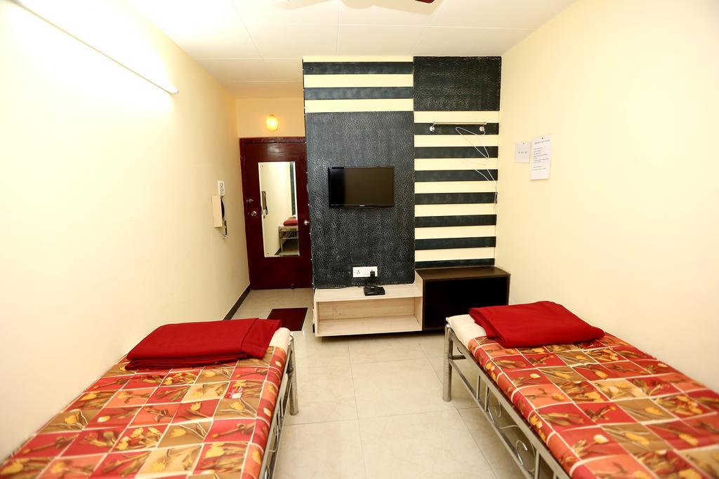 Central Guest House Calcutta Exteriör bild
